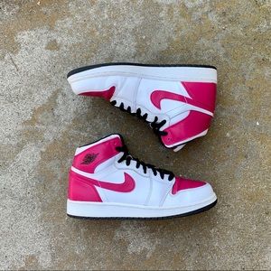Nike Air Jordan 1 Retro Hot Pink, White, Black